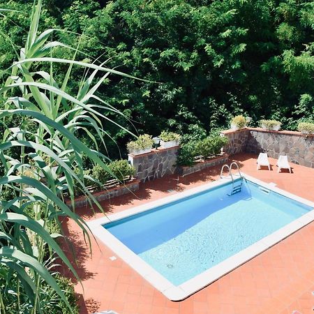 Campinola Holiday Home Private Pool Трамонти Екстериор снимка
