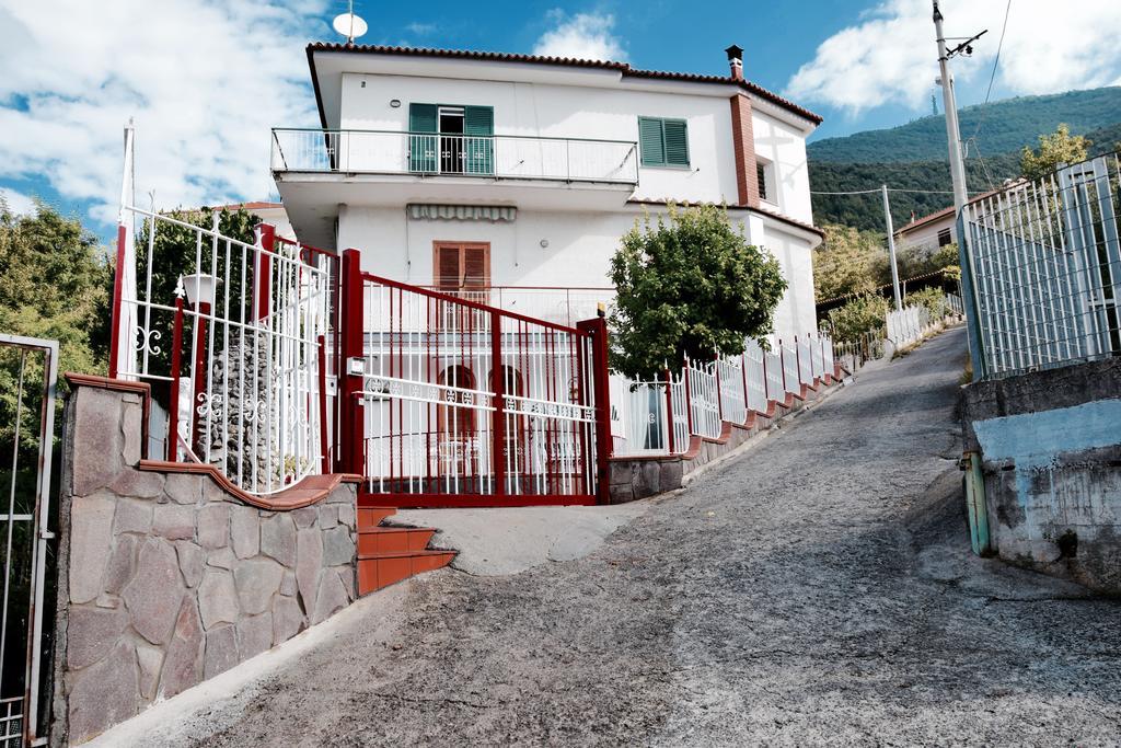 Campinola Holiday Home Private Pool Трамонти Екстериор снимка